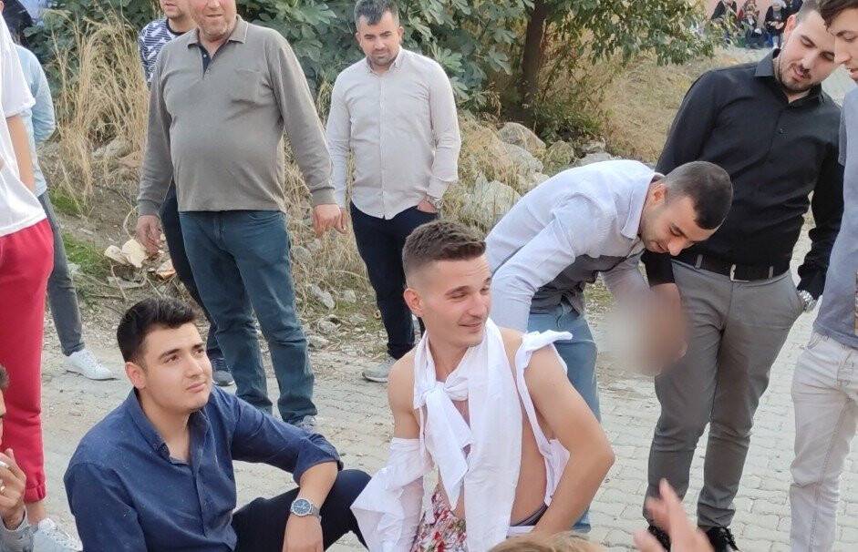 Arkadaşları damada yapmadığını bırakmadı