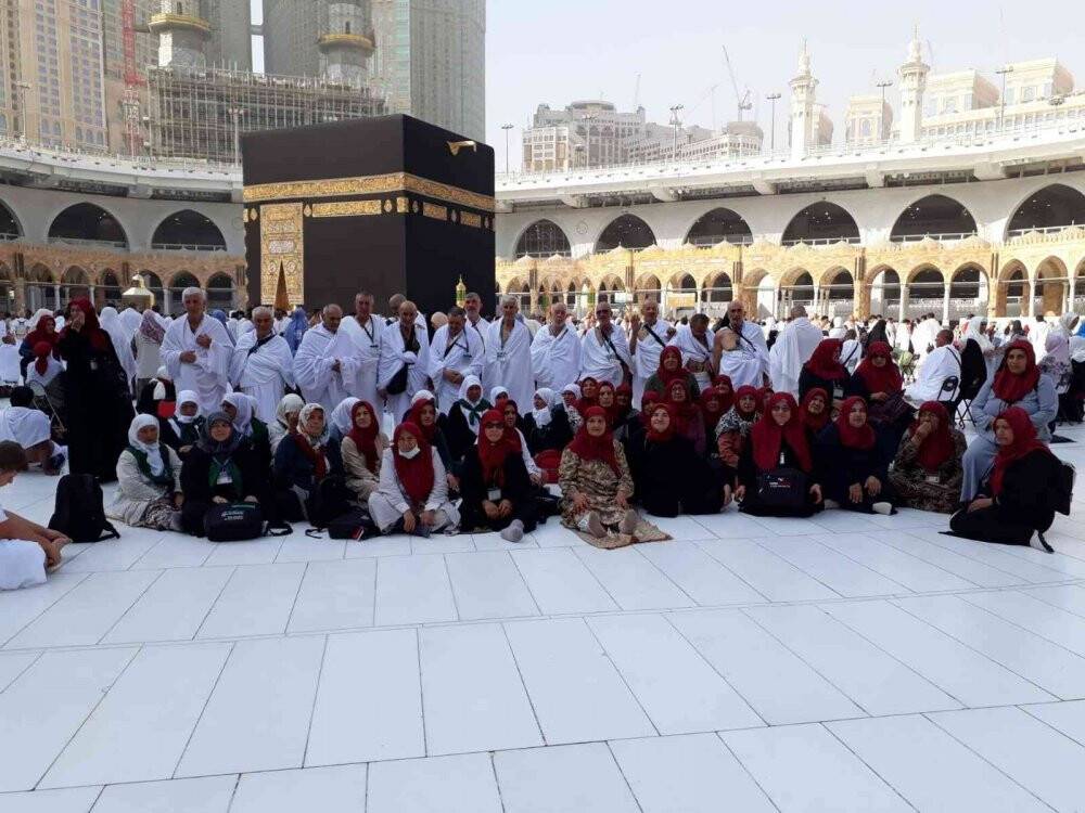 Kutsal topraklara giden ilk umre kafilesi Denizli’ye döndü