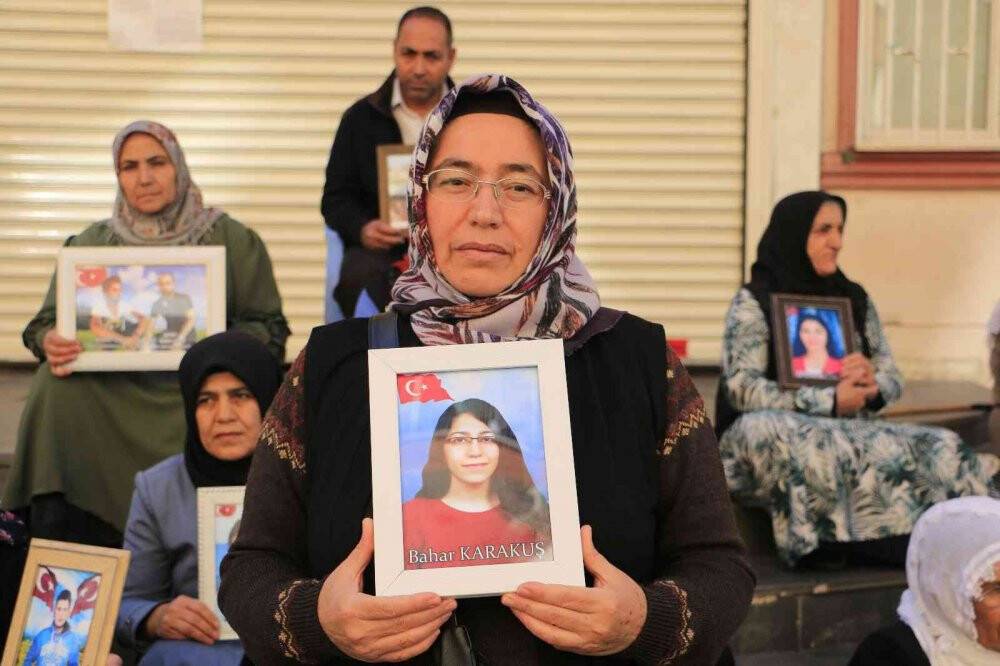 Yüreği yanık ailelerin evlat nöbeti bin 148’inci gününde