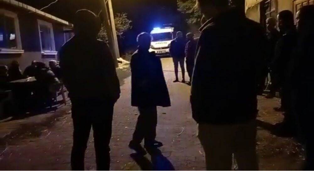 Evinin önünde düşen kadın hayatını kaybetti