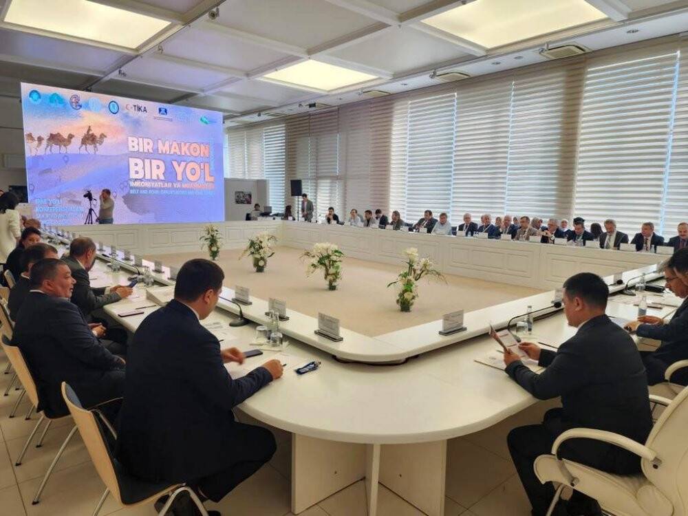 NEÜ, Özbekistan’da uluslararası kongre gerçekleştirerek iş birliklerine imza attı