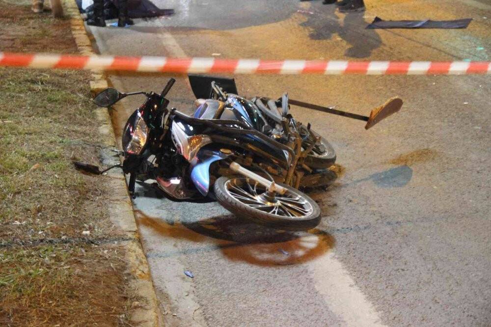 Yolcu otobüsüyle motosiklet çarpıştı: 1 ölü