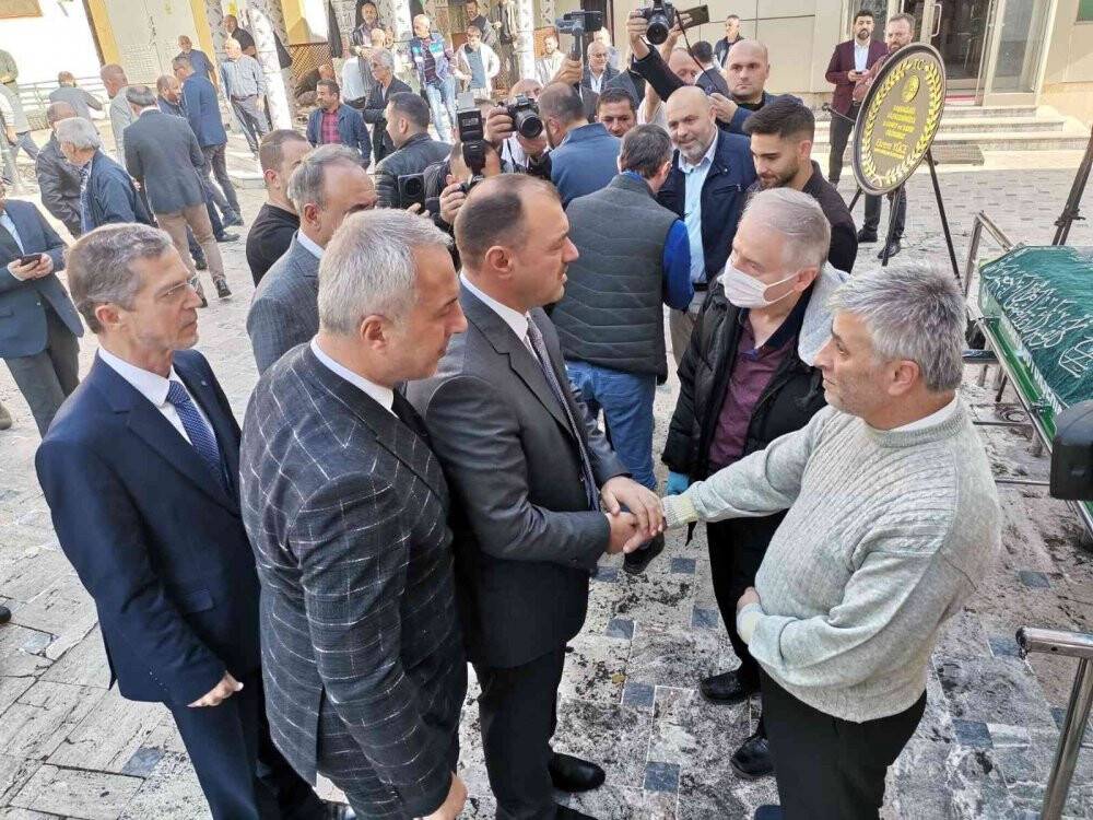 93 yaşında vefat eden Cerrahoğlu son yolculuğuna uğurlandı