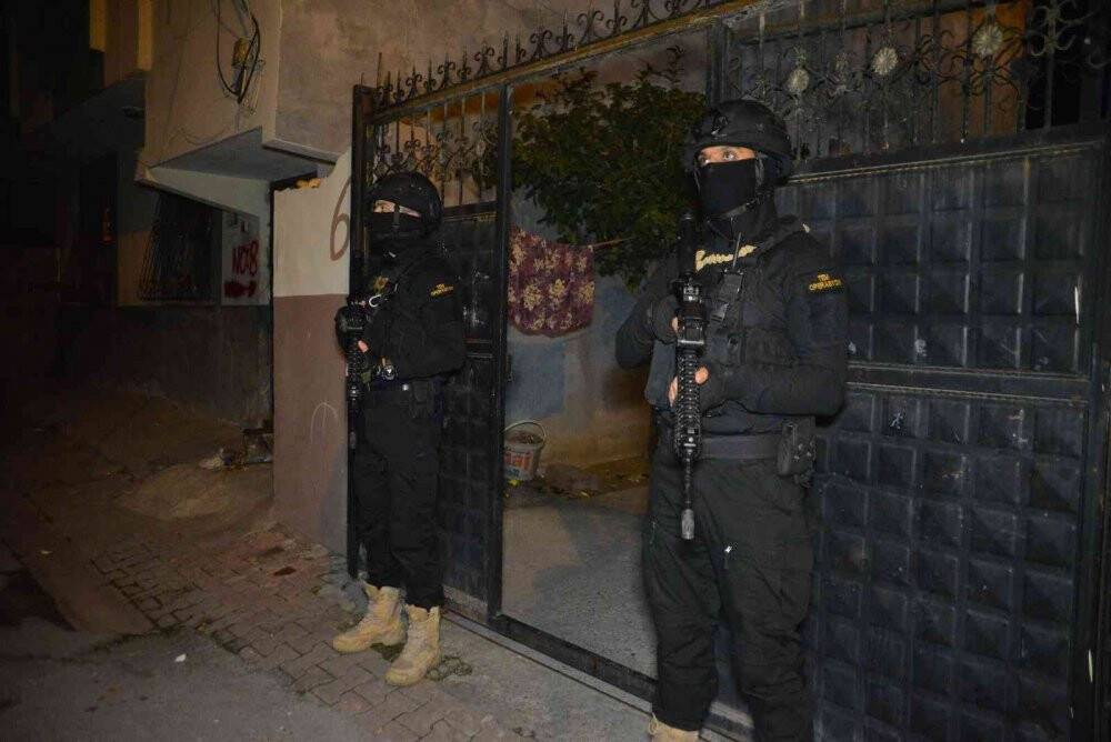 Adana’da DEAŞ’a şafak operasyonu: 5 gözaltı