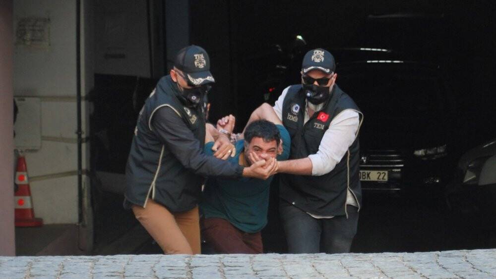 Bursa'da infaz koruma memurlarını taşıyan servis aracına yönelik saldırının şüphelisi adliyede