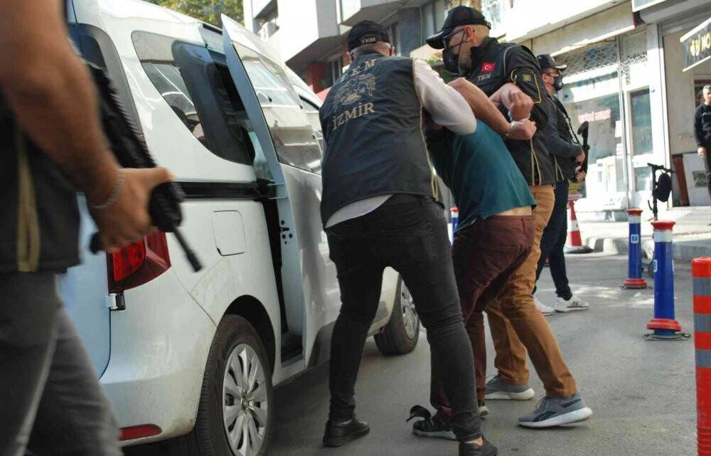 Bursa'da infaz koruma memurlarını taşıyan servis aracına yönelik saldırının şüphelisi adliyede