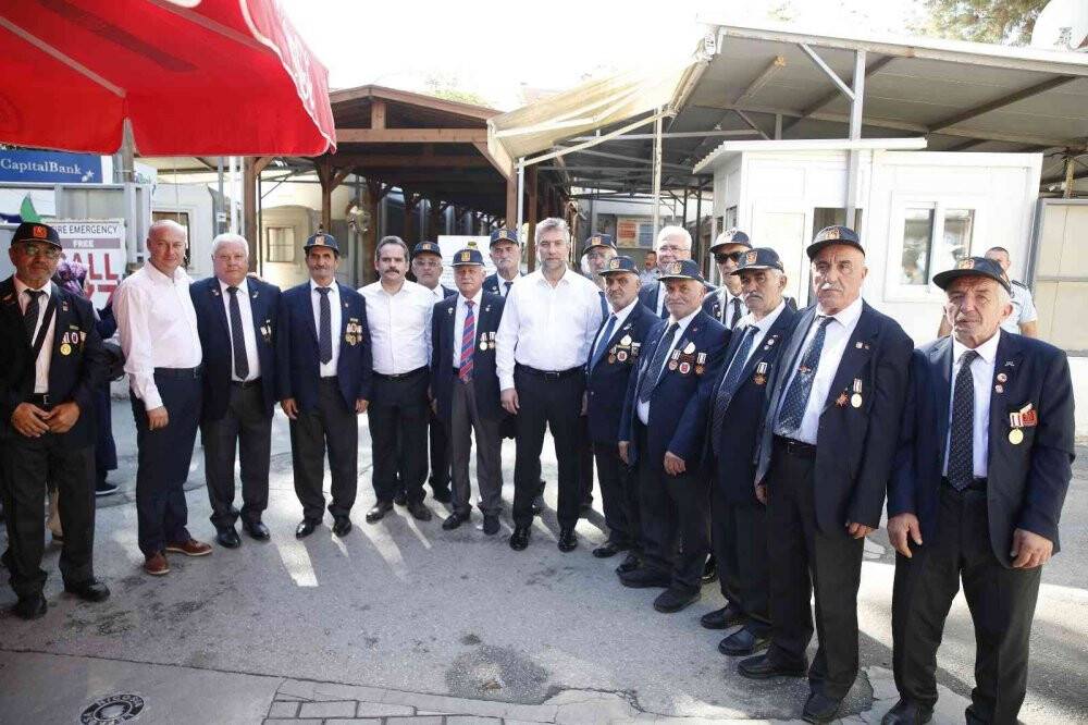 Şileli gaziler 48 yıl sonra gittikleri Kıbrıs’ta duygu dolu anlar yaşadı