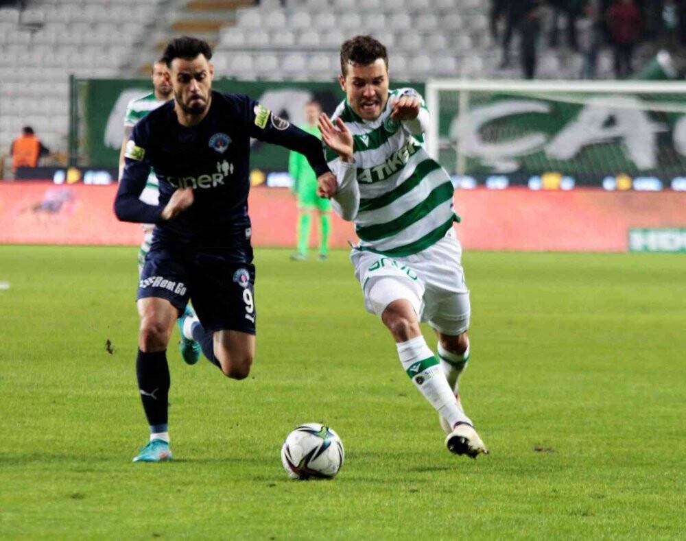 Konyaspor ile Kasımpaşa 24. randevuya çıkacak