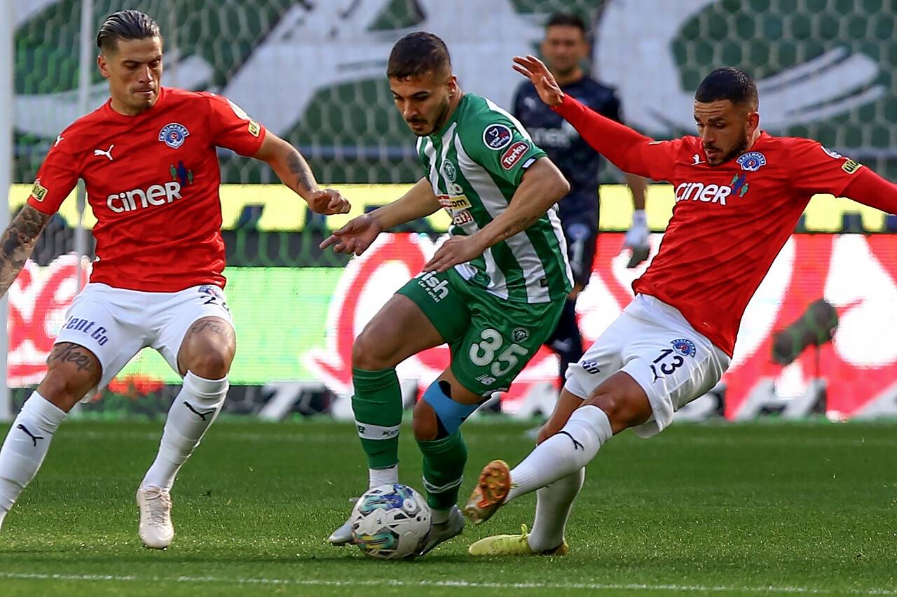 aa-20221029-29289801-29289799-arabamcom-konyaspor-kasimpasa.jpg