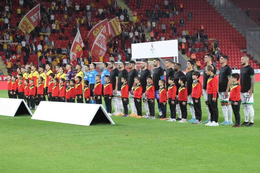 Spor Toto 1. Lig: Göztepe: 5 - Denizlispor: 0
