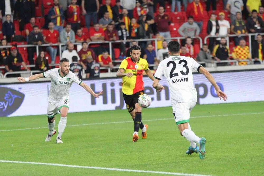 Spor Toto 1. Lig: Göztepe: 5 - Denizlispor: 0