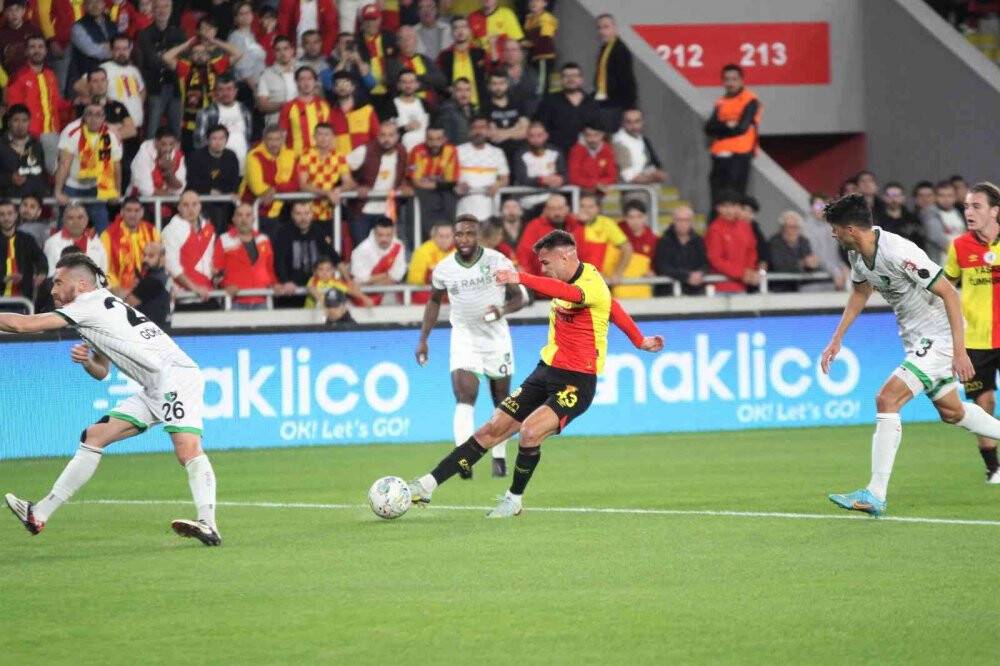Spor Toto 1. Lig: Göztepe: 5 - Denizlispor: 0