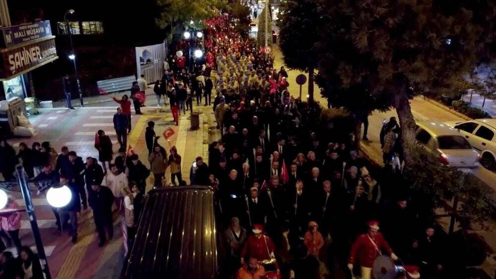 Yozgat’ta ‘fener alayı’ yürüyüşü