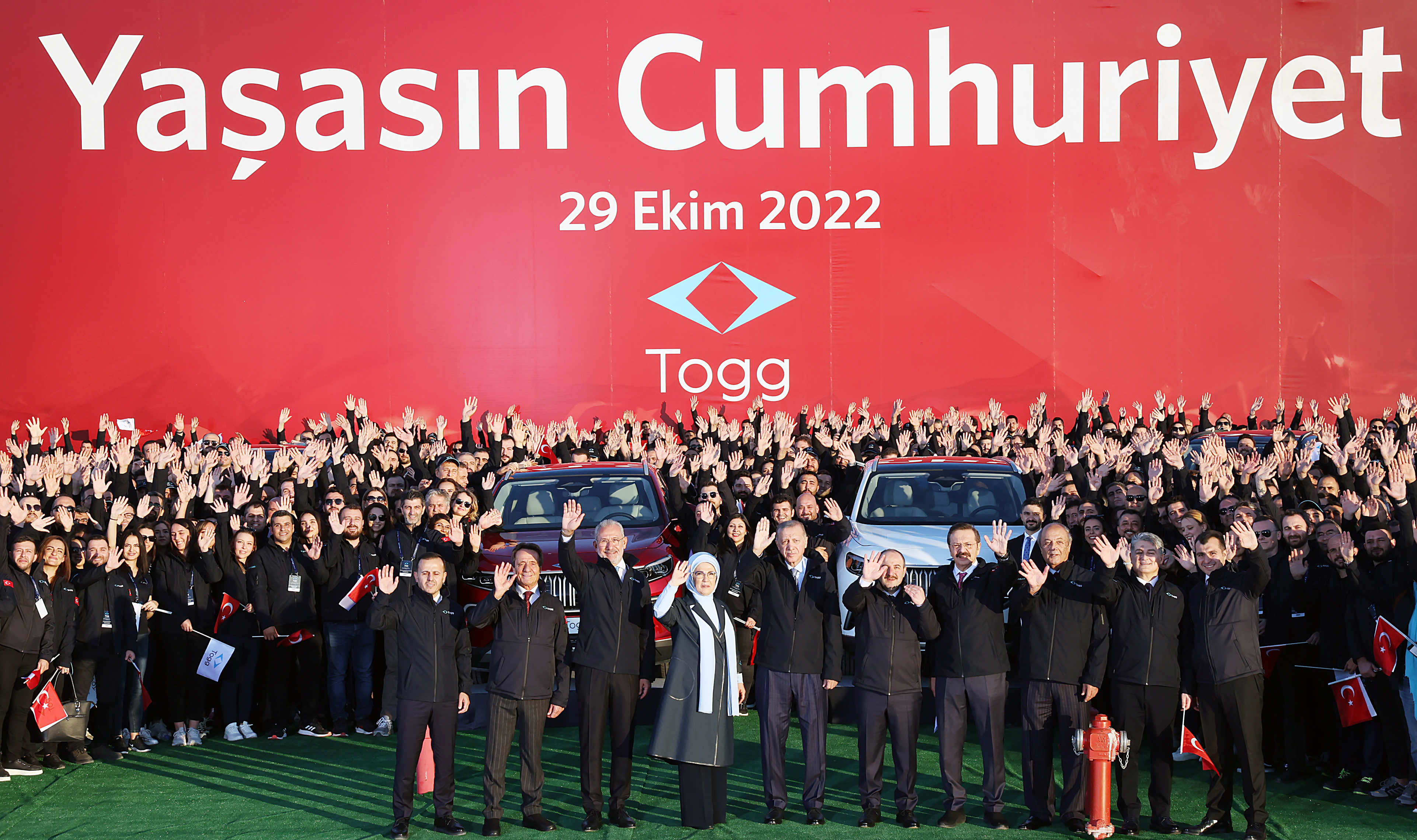 aa-20221029-29292250-29292236-togg-gemlik-kampusu-acilis-toreni.jpg