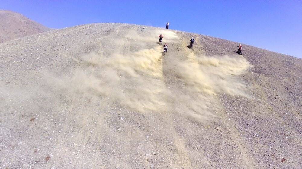 Motosiklet tutkunları 3 bin rakımda adrenaline doydu