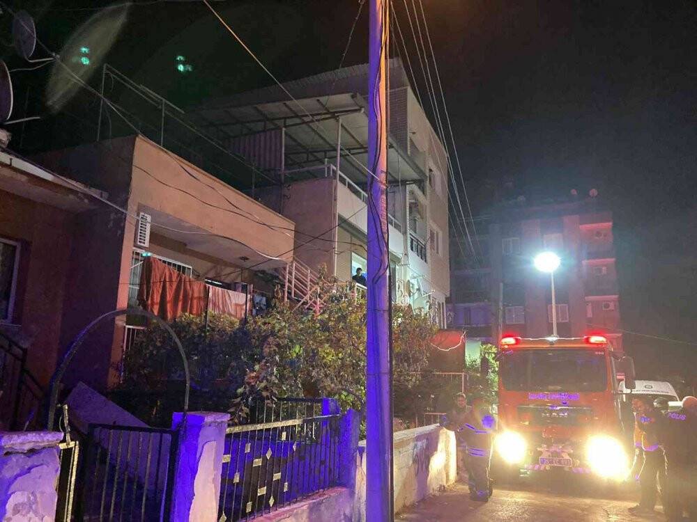İzmir’de evde çıkan yangında 1 kişi hayatını kaybetti