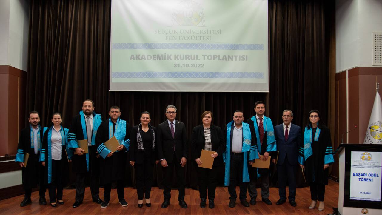 su-fen-fakultesinde-akademik-kurul-toplantisi-yapildi-1.jpg