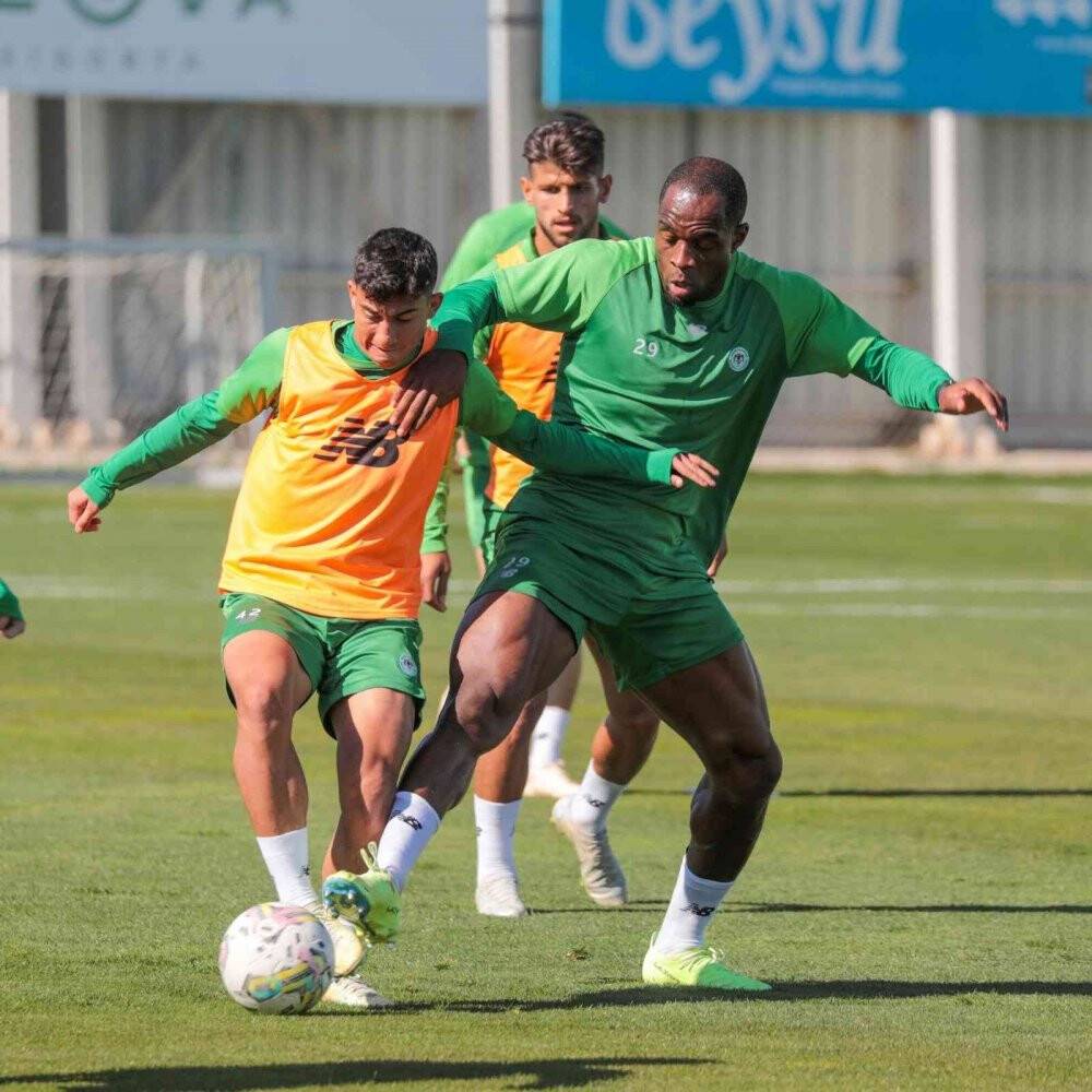 İlhan Palut: Takımda coşku eksikliği görüyorum