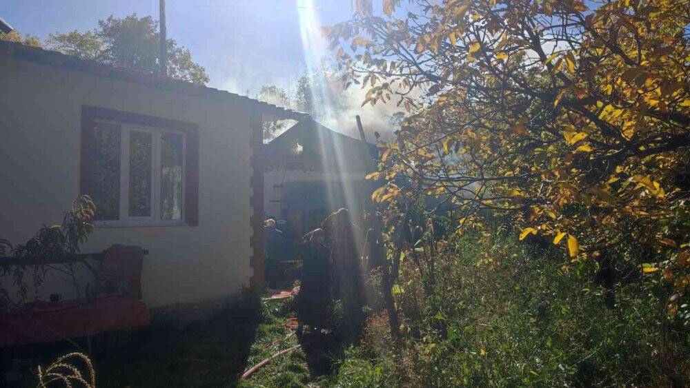 Tandır ateşinden sıçrayan kıvılcım evi alev topuna çevirdi