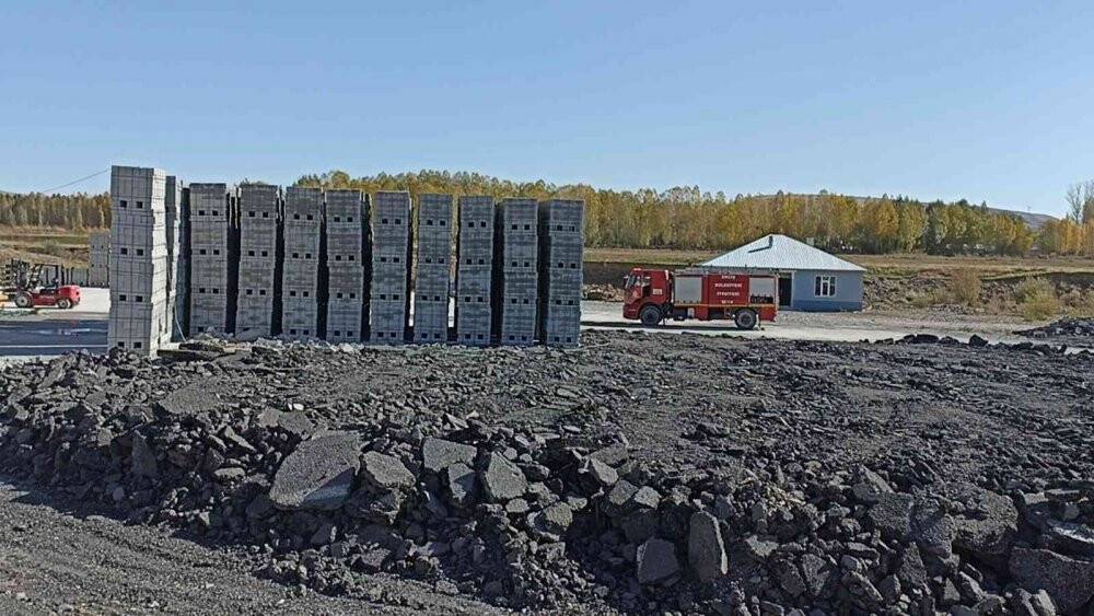 Pomza silosuna çocuk düştü