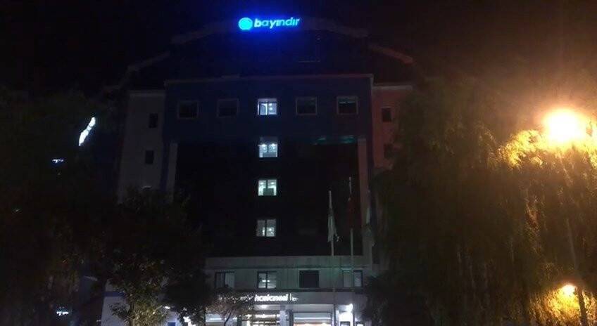 Skandala imza atan hastane yeniden faaliyete geçti