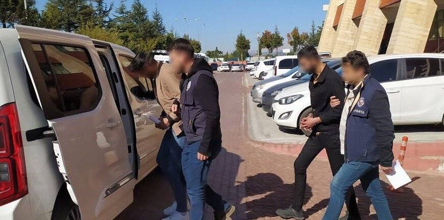 Telefon çekilişi diyerek 500 bin lira dolandırdılar