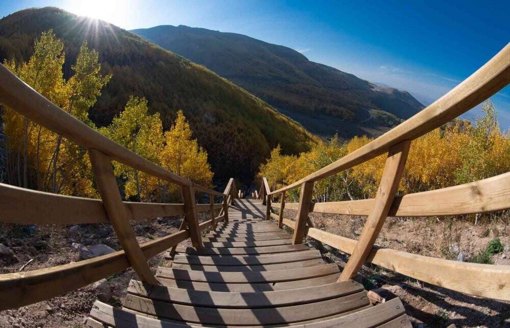 Erciyes Dağı'nın eteklerinde  sonbahar güzelliği