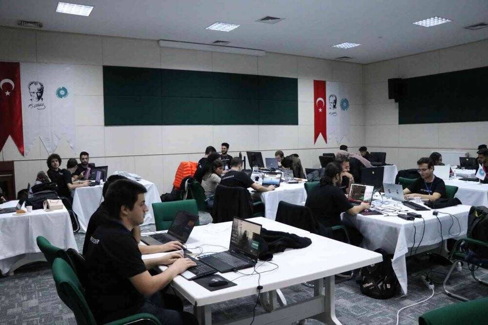 Niğde’de ’TC Kimlik Kartı ve Yüz Tanıma ile Mobilde Ödeme Hackathonu’