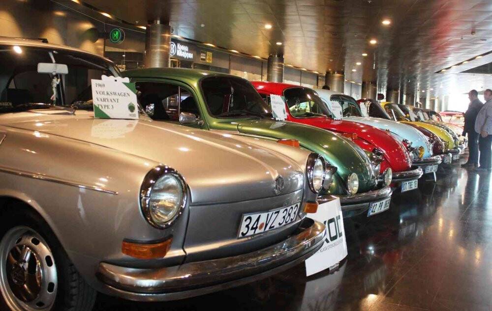 Türkiye'nin en büyük kapalı alan klasik otomobil sergisi Konya'da