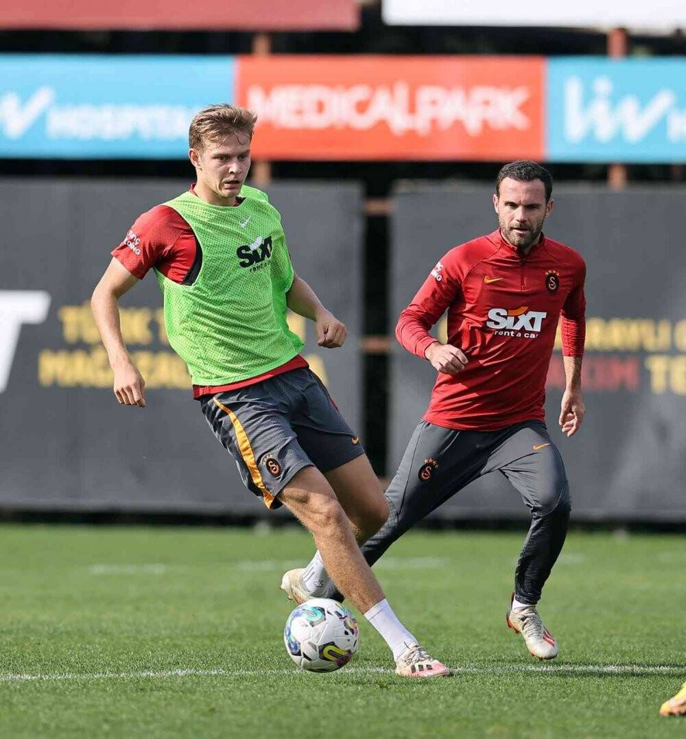 Galatasaray, Ofspor maçı hazırlıklarına başladı