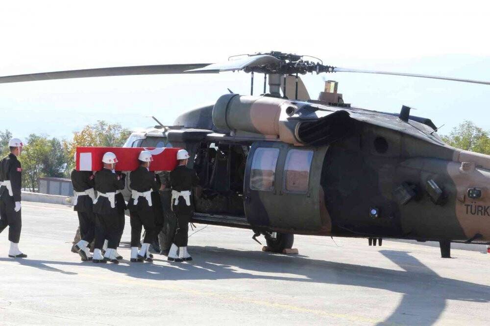 Pençe-Şimşek şehitleri memleketlerine uğurlandı