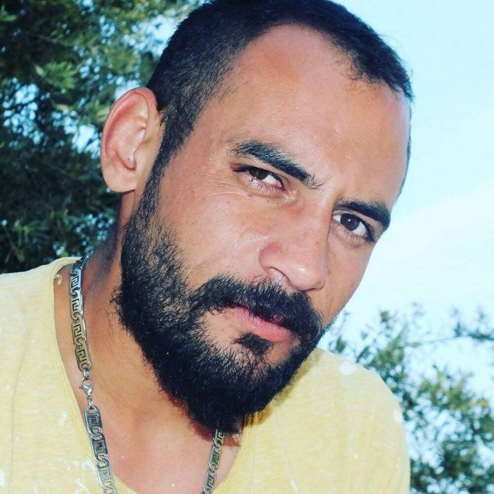 Sokak ortasında darp edildi, silahlı vuruldu hayatını kaybetti