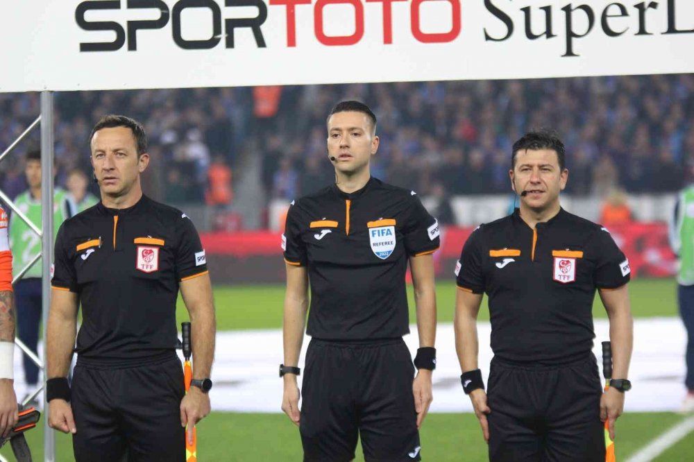 Spor Toto Süper Lig: Trabzonspor: 2 - Konyaspor: 1 (İlk yarı)