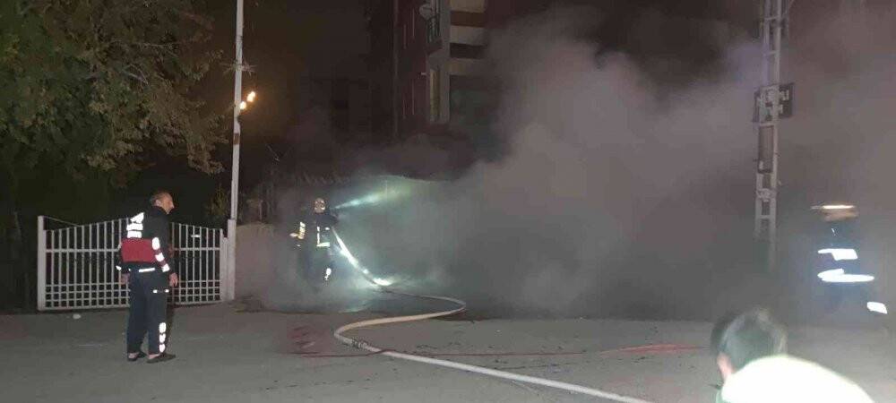 Van’da korkutan iş yeri yangını