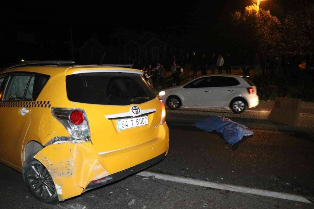 Yolun karşısına geçmek isterken canından oldu