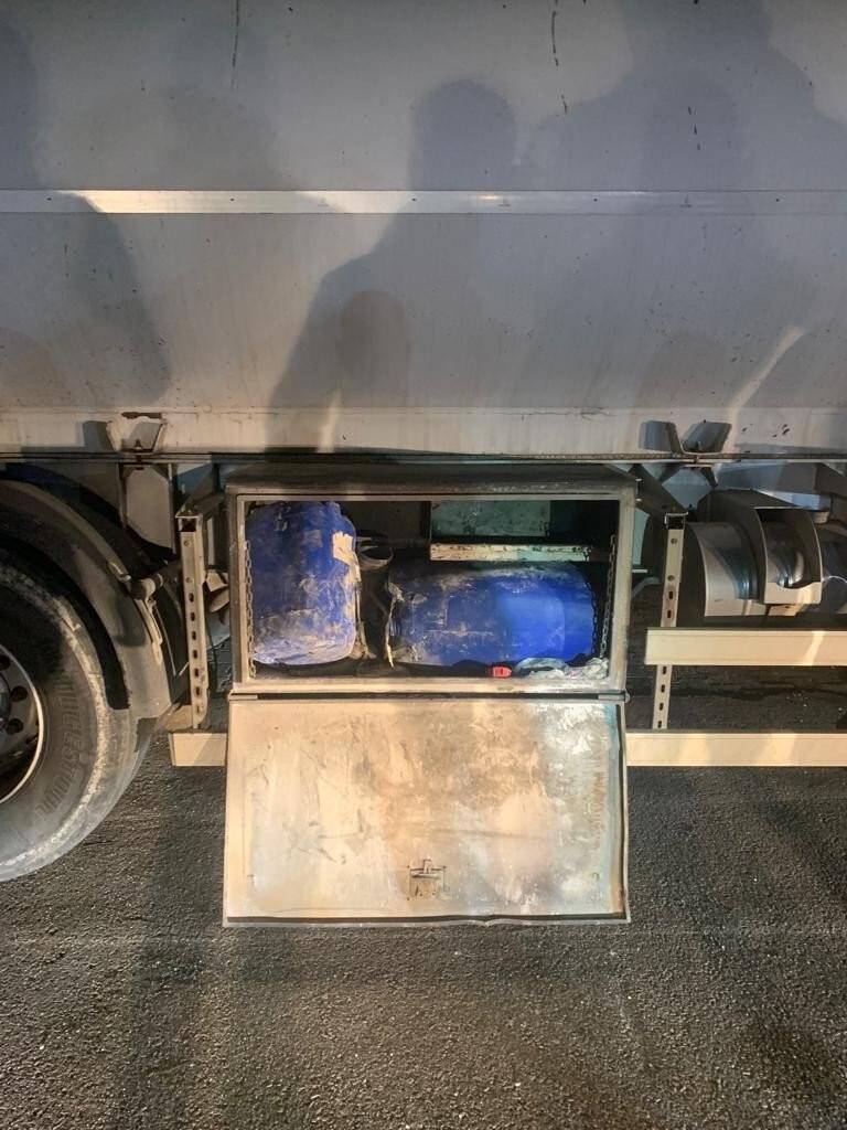 Zehir bu kez de varillerin arasından çıktı