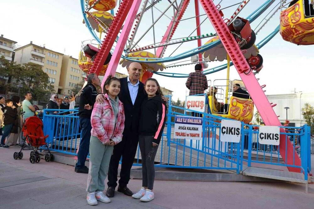 Çocuklara rengârenk eğlence durağı