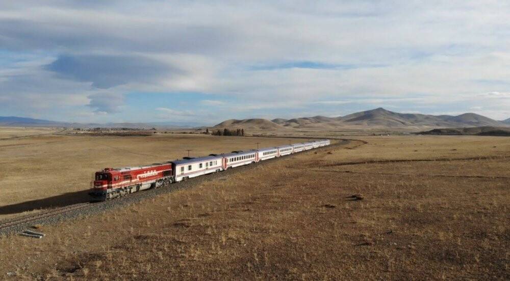 Karslı turizmciler Turistik Doğu Ekspresini bekliyor