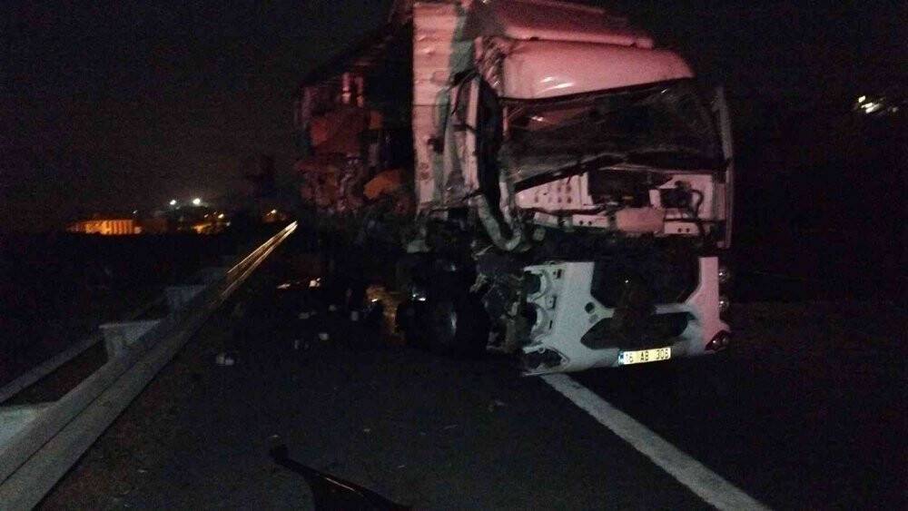 Otobanda feci ölüm