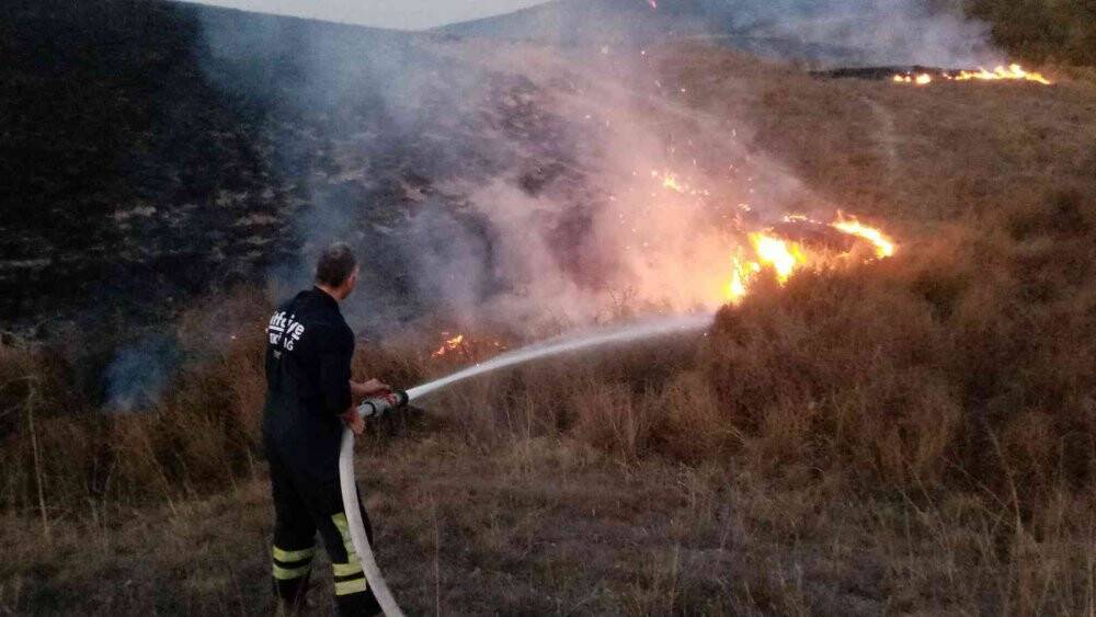 Tekirdağ’da 700 dönüm anız alevlere teslim oldu