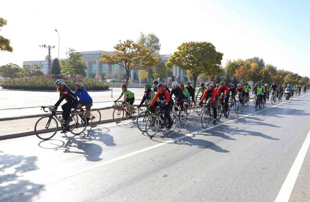 Büyüşehir Belediyesi'nden ‘Dünya Şehircilik Günü’nde bisiklet turu