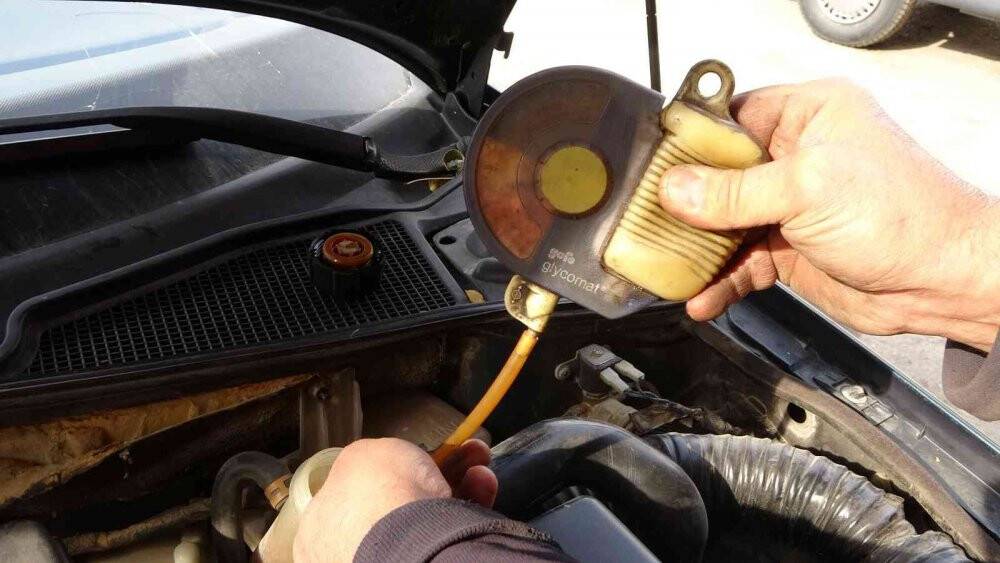 Oto sanayi sitesinde yoğun kış mesaisi