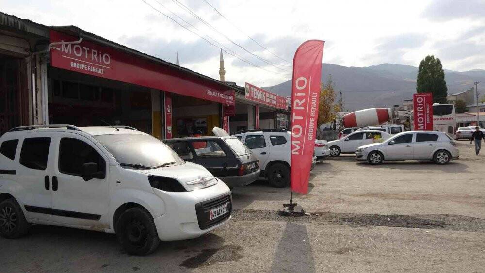 Oto sanayi sitesinde yoğun kış mesaisi