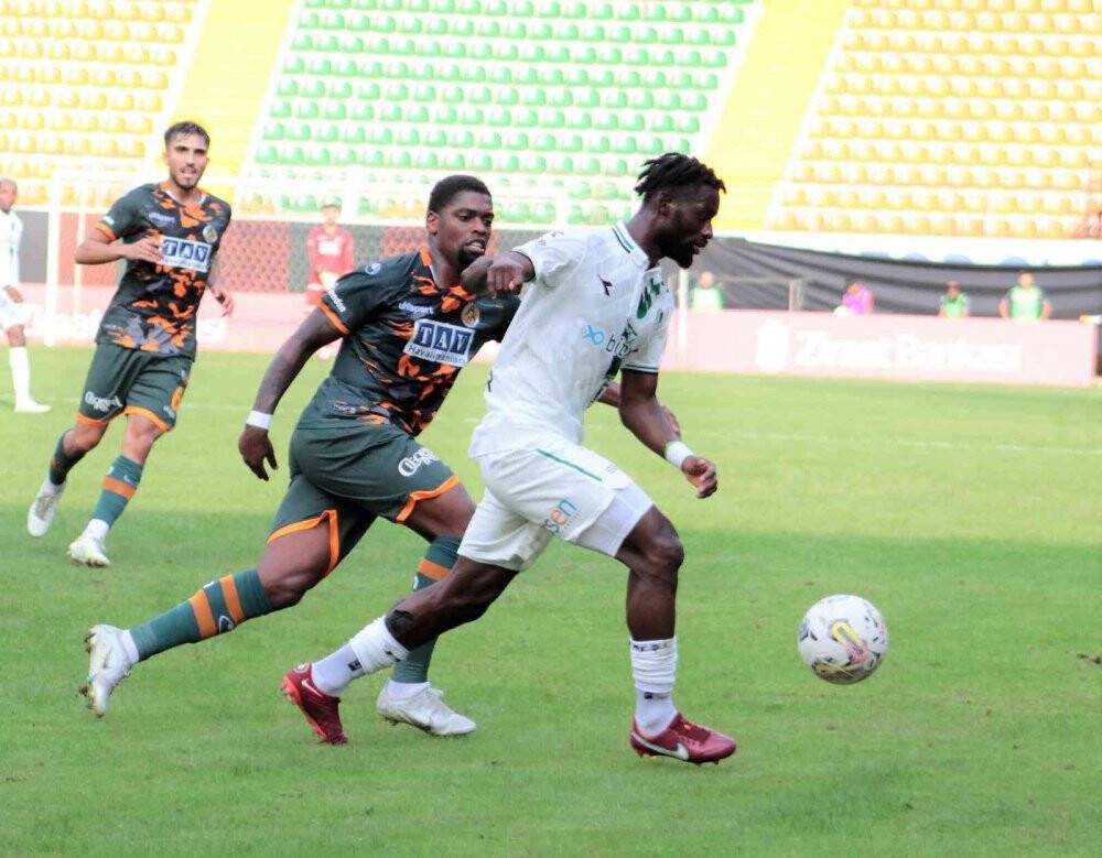 Ziraat Türkiye Kupası:  Alanyaspor: 3 - Sakaryaspor: 0
