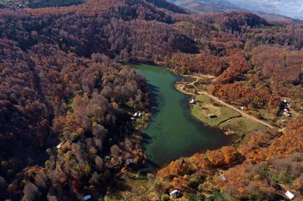 Sonbaharda muhteşem renk cümbüşü