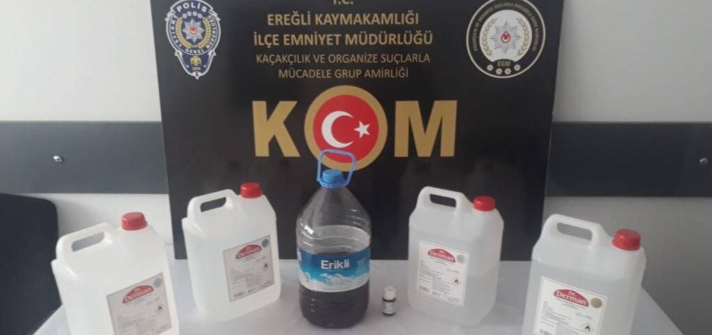 aa-20221110-29405499-29405497-konyada-sahte-icki-operasyonunda-2-kisi-yakalandi.jpg