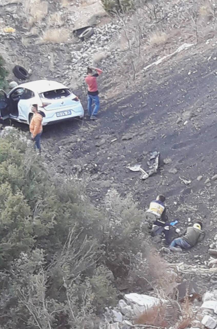 Taklalar attı, uçuruma yuvarlandı