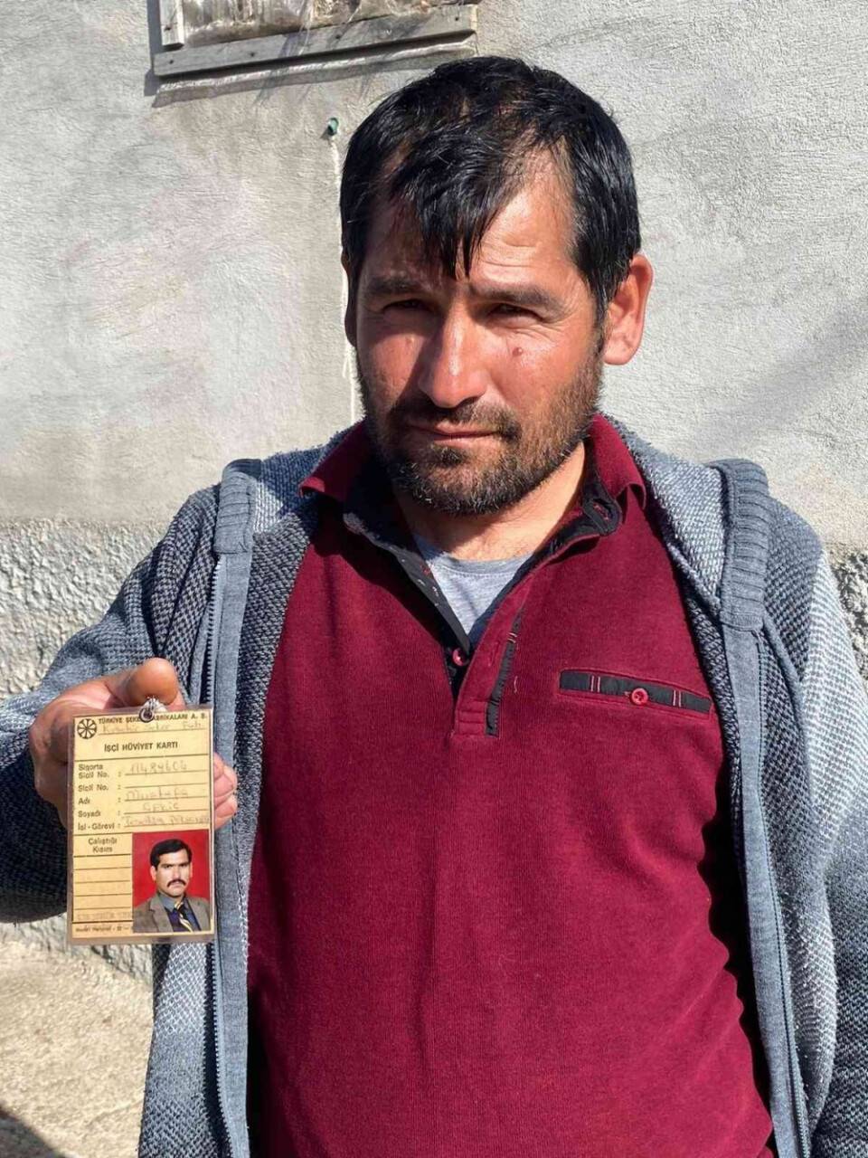 Dedektif gibi iz sürdü, kaybolan  babasının öldürüldükten sonra yakıldığını öğrendi