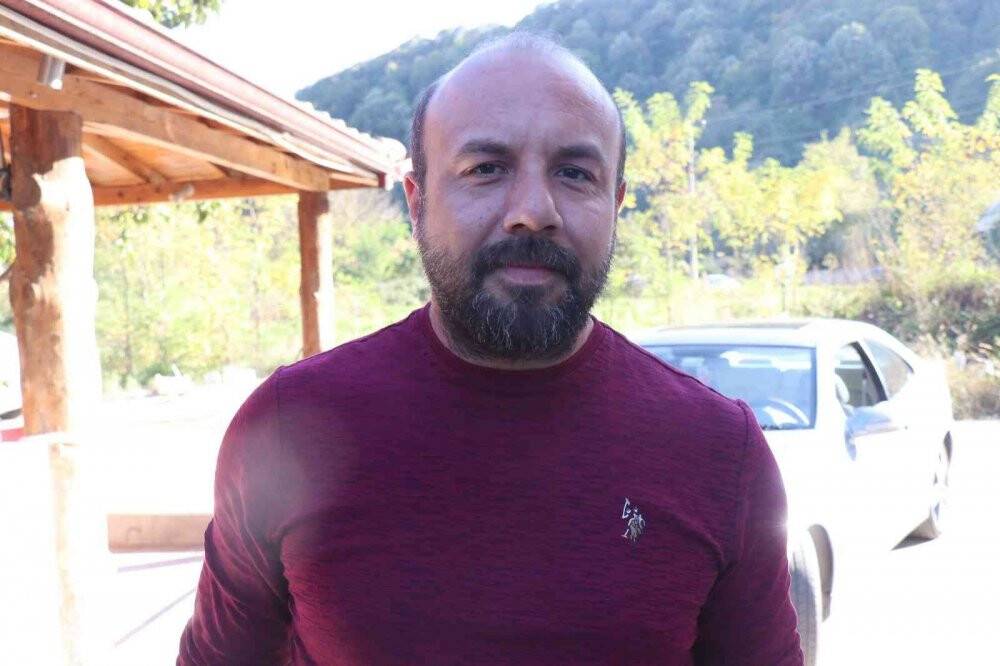 Deprem enkazından yaptığı fırınla yıllardır  ekmek üretiyor