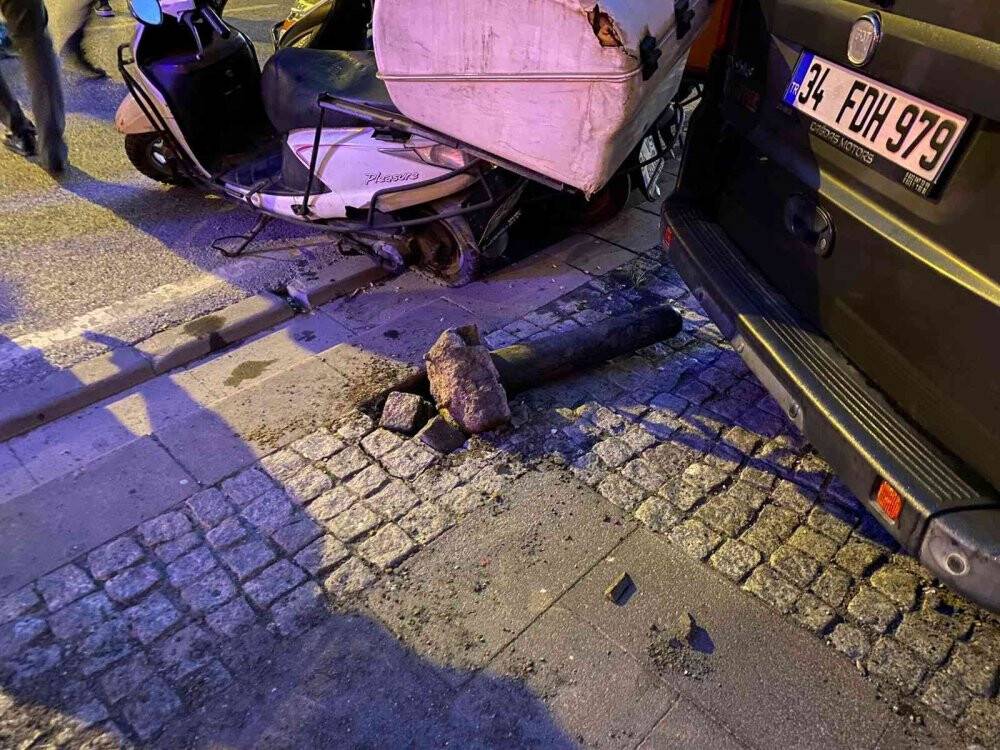 Kontrolden çıkan araç yaşlı kadına çarptı